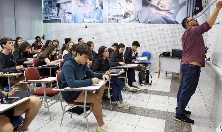 Desenrola Fies: estudante pode renegociar dívida a partir desta quarta