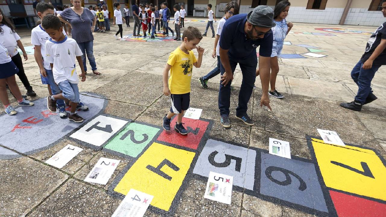 Férias escolares de 2027 terão novas datas por causa da Copa Feminina