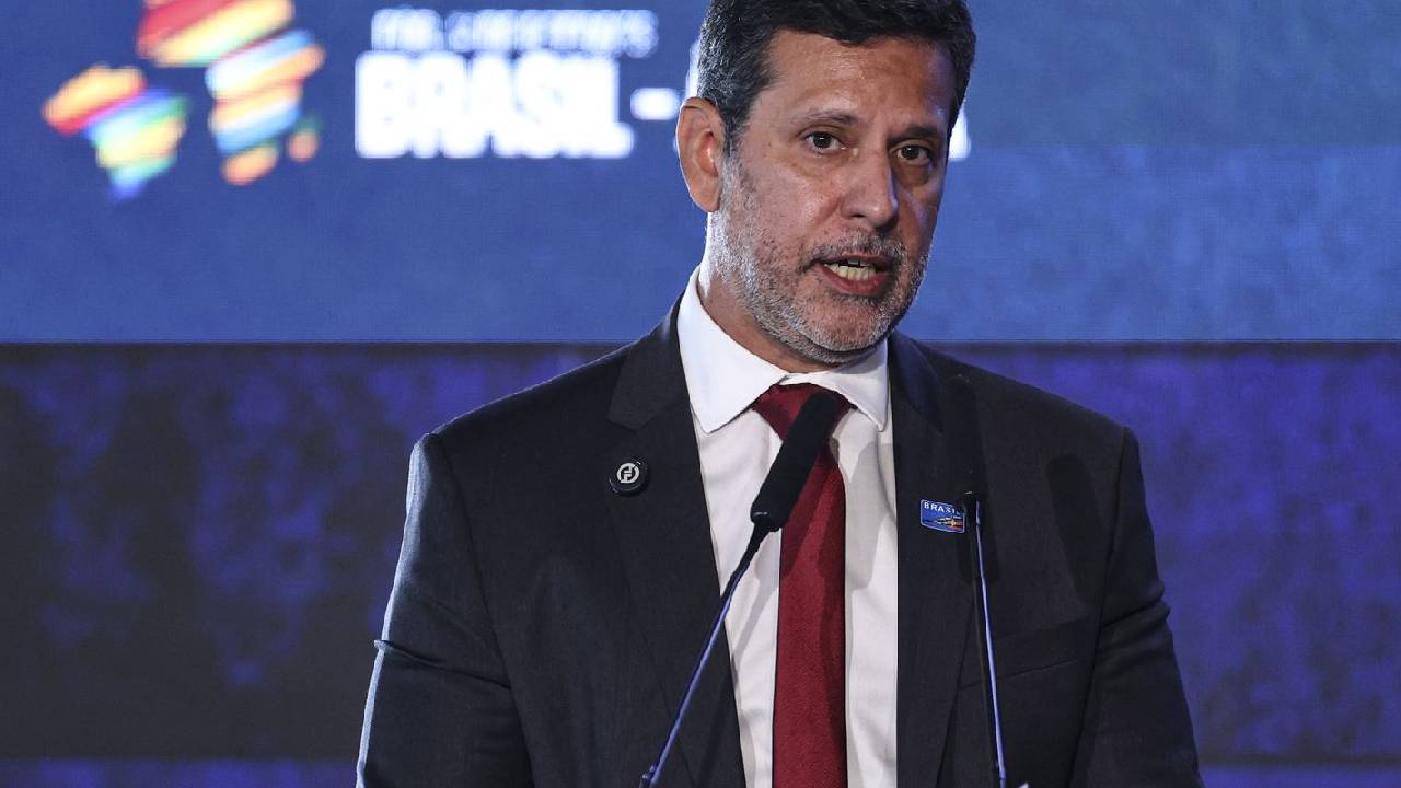 MEC irá pedir investigação de ameaças a universidades em redes sociais