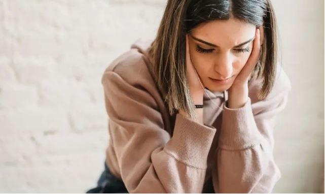Mulheres que fizeram aborto enfrentam maior risco de suicídio, diz pesquisa