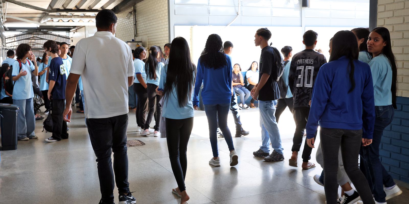 Pé-de-Meia: beneficiários nascidos em novembro e dezembro recebem hoje