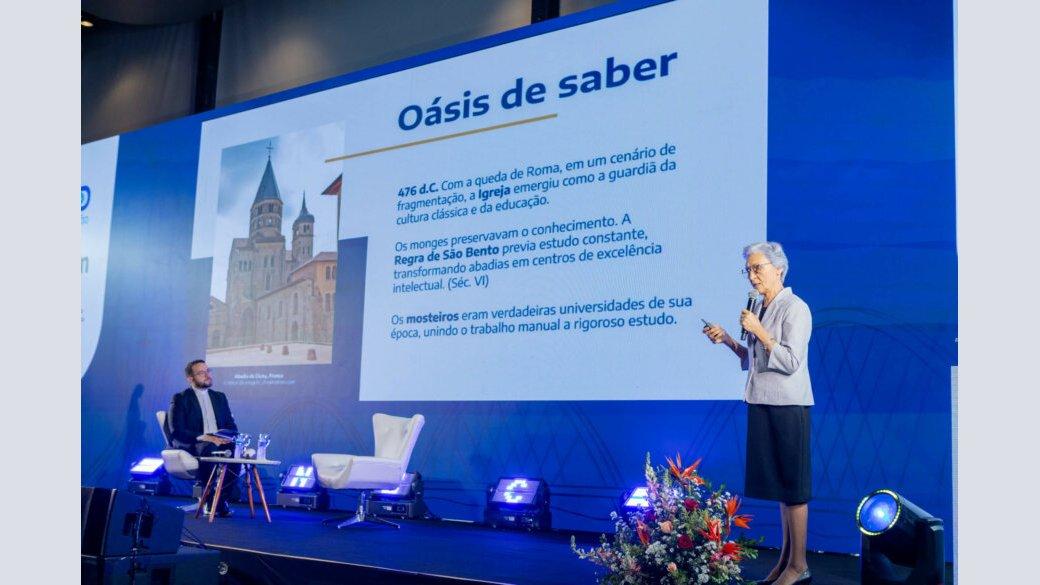 Educação católica projeta futuro com unidade, inovação e compromisso no Fórum Nacional em Brasília